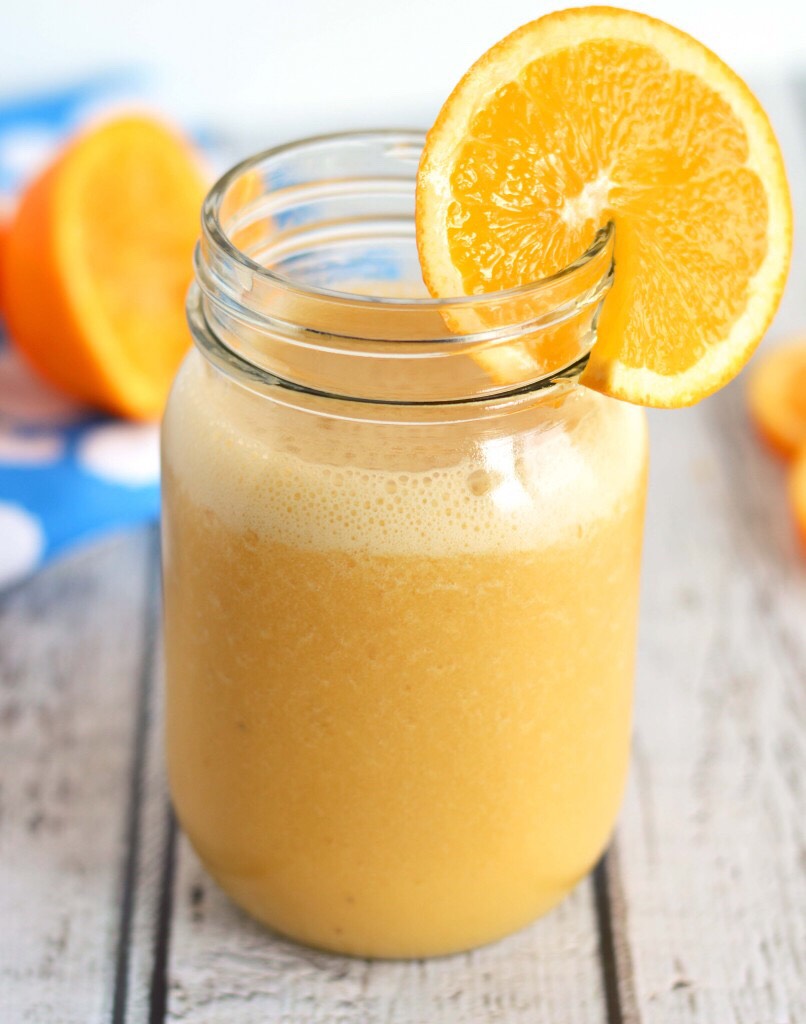 Channel orange :)
-1 bell pepper ( quartered)
-1 frozen orange (pieces)
-1 tbsp of coconut oil
-water to apply consistency you like
Extras: cayenne pepper or cinnamon