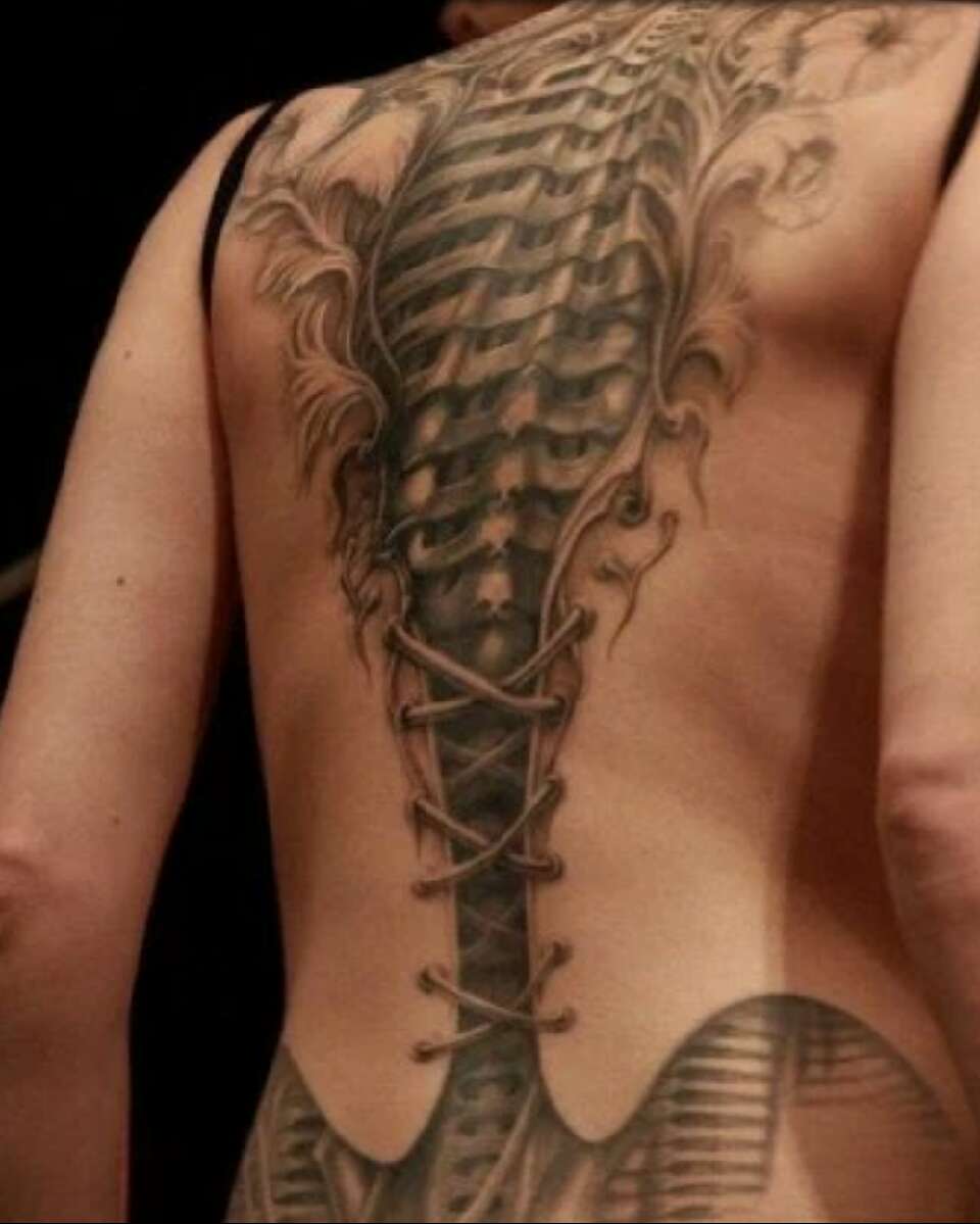 Spectacular Spine Tattoos !!!