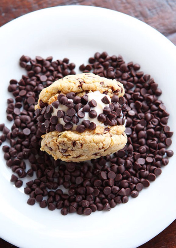 Brown butter cake batter chocolate chip cookie ice cream sandwiches