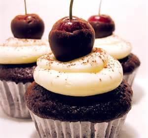 "Some Pretty Amazing Valentine Cupcake Ideas"