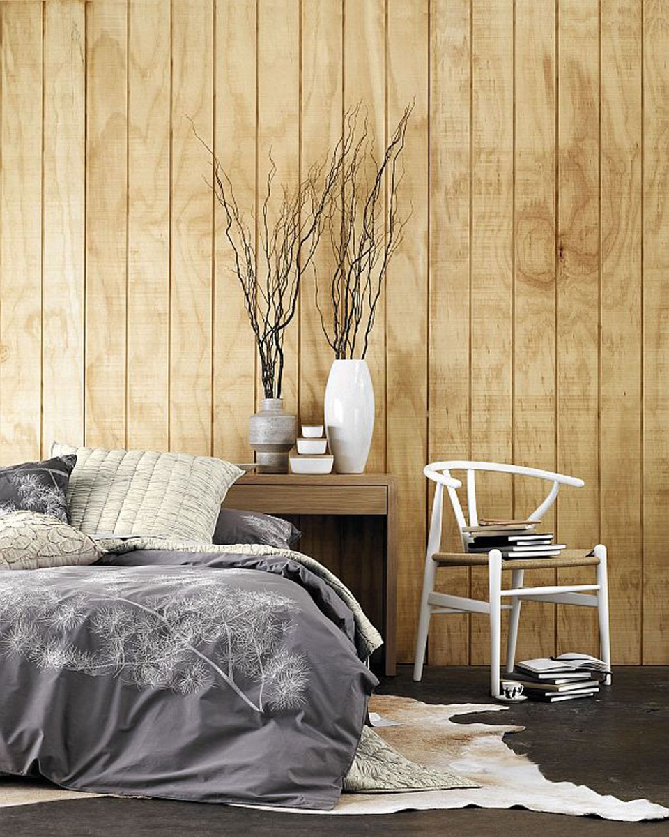 4. Lightly fragrance your bedroom with essential oils. 👃🌸
