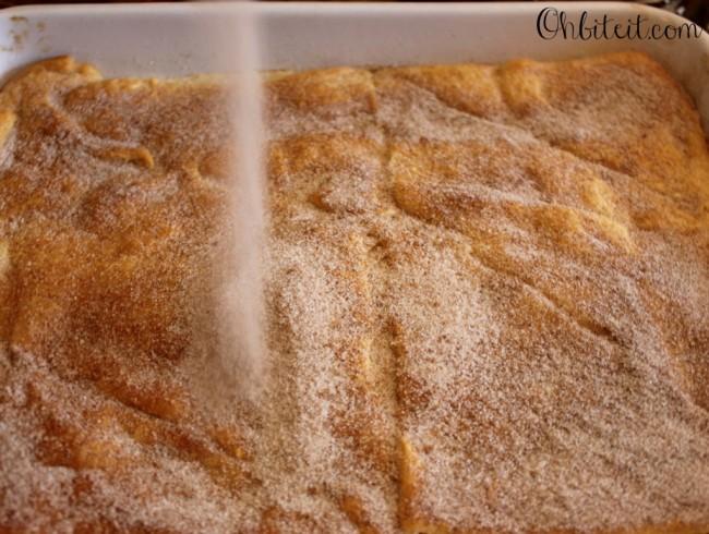 Unroll the remaining can of Crescent dough onto a large sheet of wax paper.  Pat out the dough to form a 13×9″ rectangle, pressing the seams together to seal.
