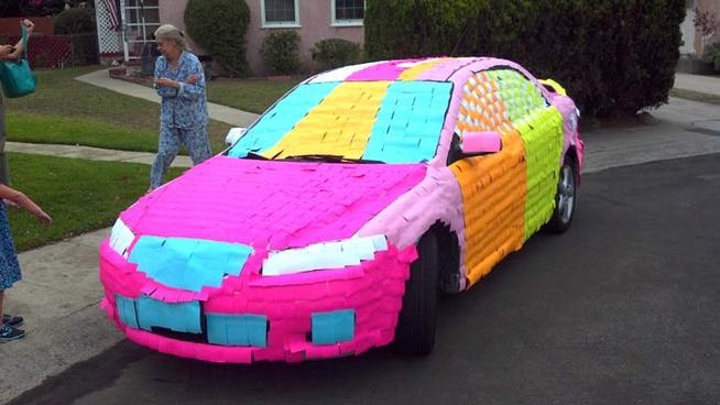 Give someone's car a bright new paint job (with sticky notes)