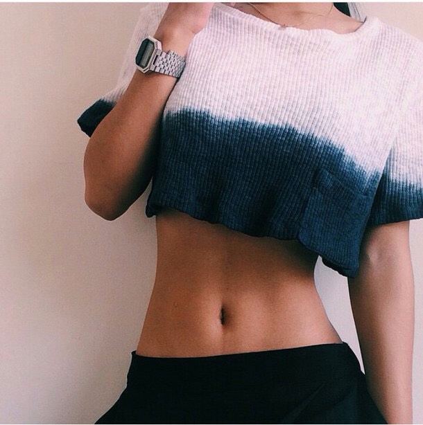 •How To Style A Crop Top•