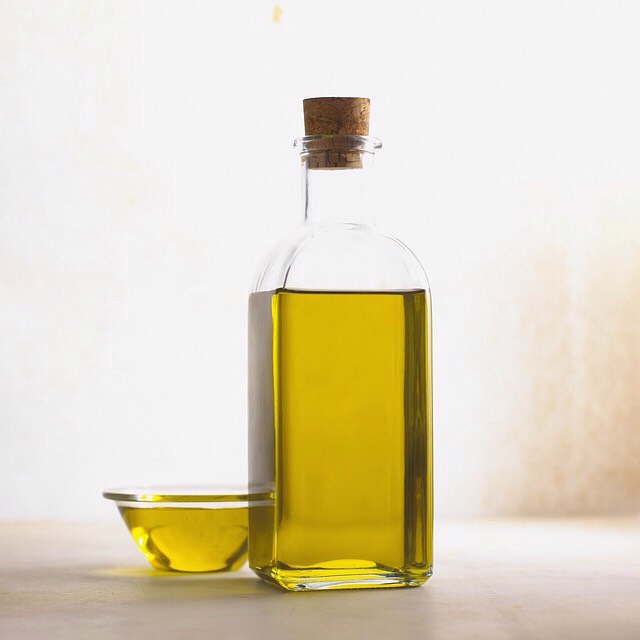 Put the olive oil in your container. Heat in microwave for 30 sec. or at least until warm. WARNING: make sure the oil isn't too hot!!