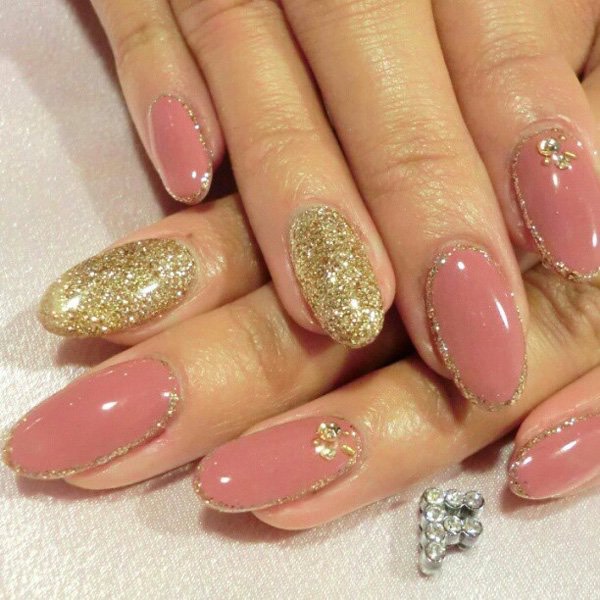 Amazing Nude Nails π