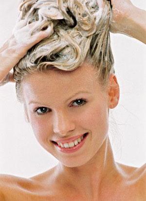 wash your hair from the oil