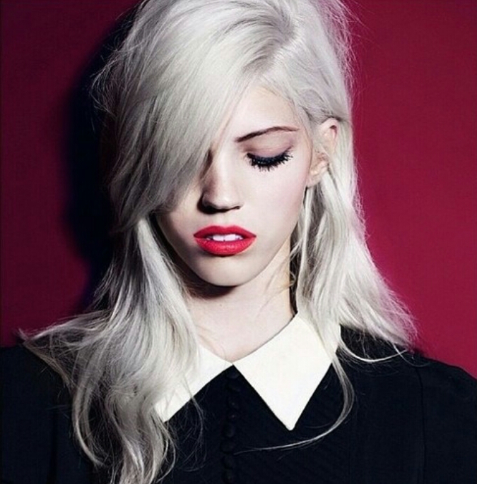 The Granny Hair Trend That Has Girls Going Silver!