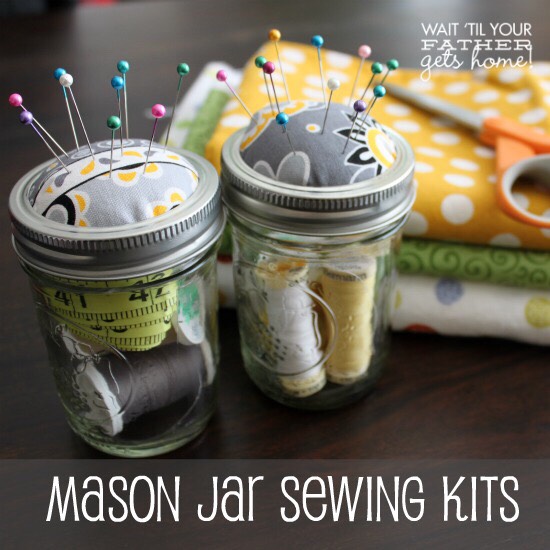 Another version of a simple sewing kit. 