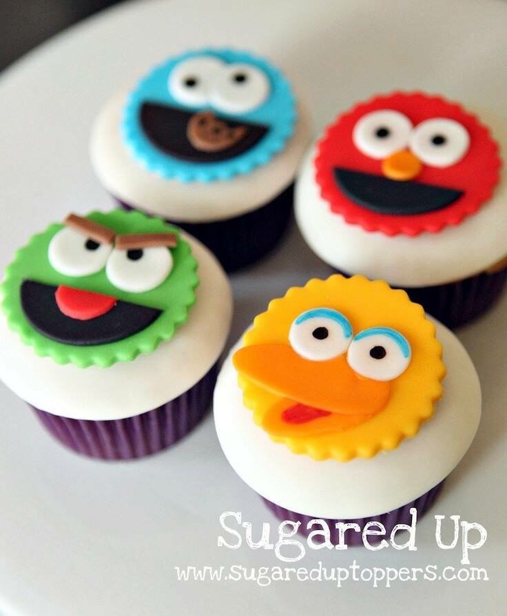 Adorable Cup Cake Topper Ideas And Some DIYs. π