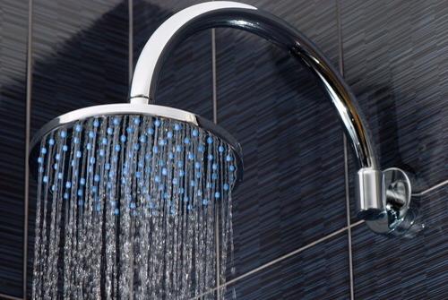11. Cold water
Changing the water temperature can dramatically change your hair condition. Do you dream about beautiful hair? The cold water can help with it. The pores of your hair is opened by the hot water, while the cold water closes it. So rinse hair with cold water.  Making them shiny
Shiny