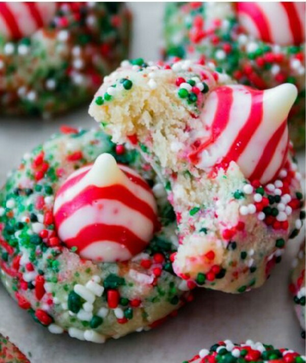 Candy Cane Kiss Cookies!