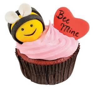 "Some Pretty Amazing Valentine Cupcake Ideas"