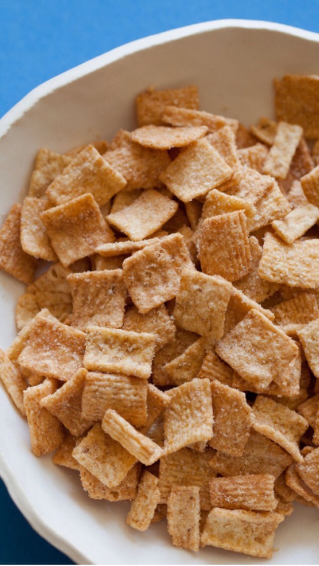Cinnamon Toast Crunch Coffee Cake Bites
