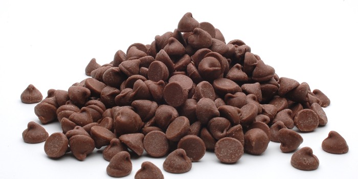 Take semi-sweet chocolate chips.
Pour into a bowl and microwave in 30 second increments until fully melted. Stir.