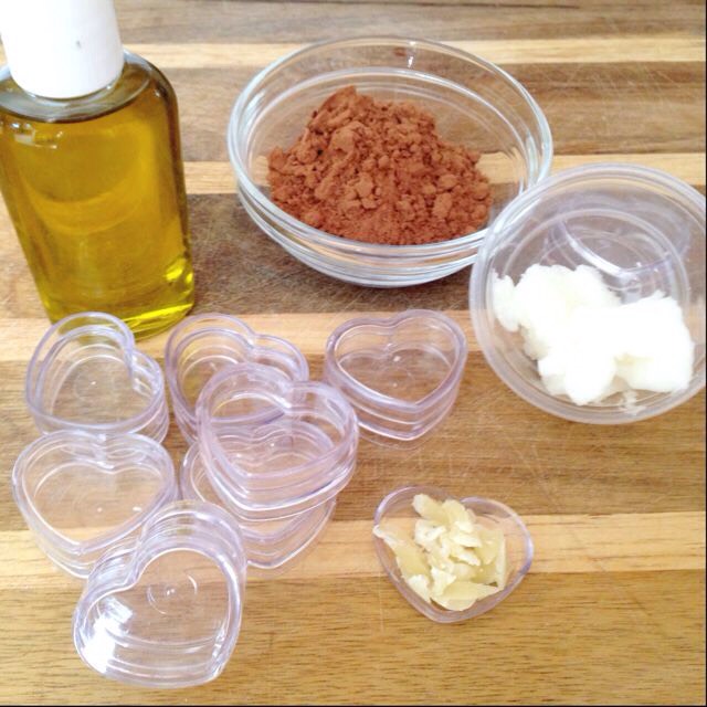 DIY PEPPERMINT MOCHA LIP GLOSS 💋