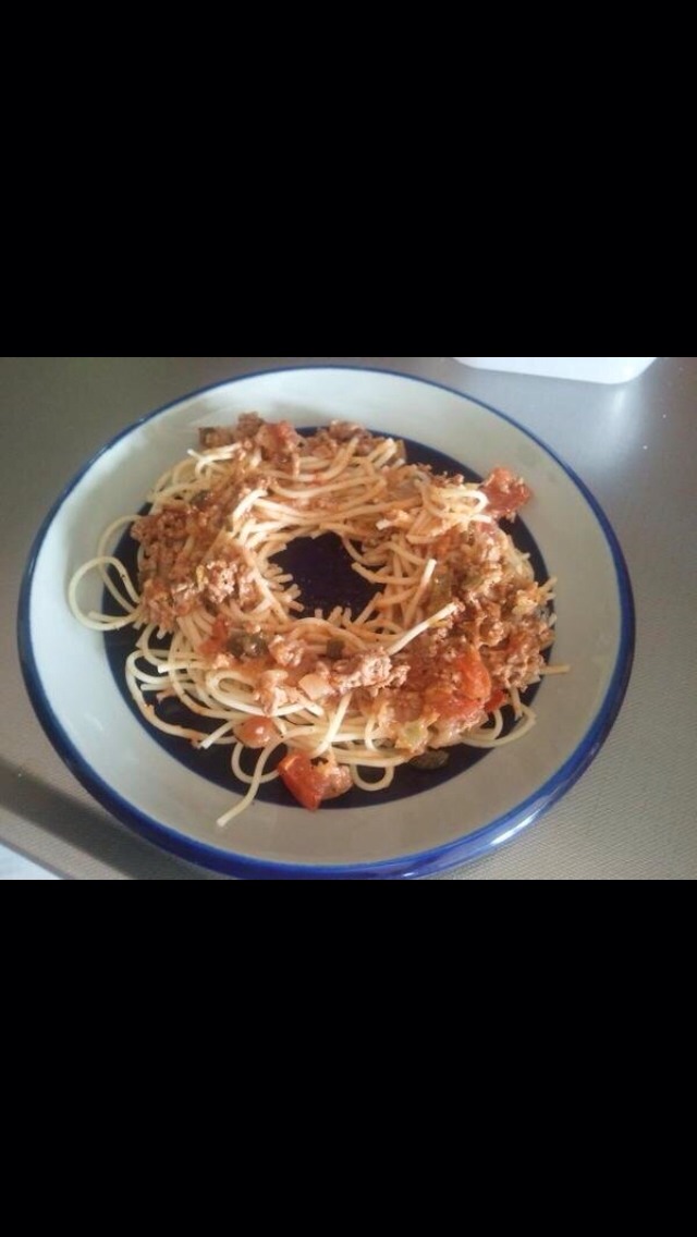 When reheating leftovers, leave a circle in the middle of your food—it'll heat much more evenly!
