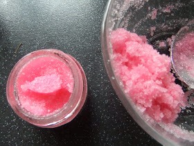 Next up we're going to add some flavour and colour to our scrub. Add 3 drops of flavouring and 2 drops of colouring to your scrub. Remember to much of either will make your scrub taste bad.