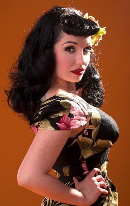 Get The Look: Pinup Girl