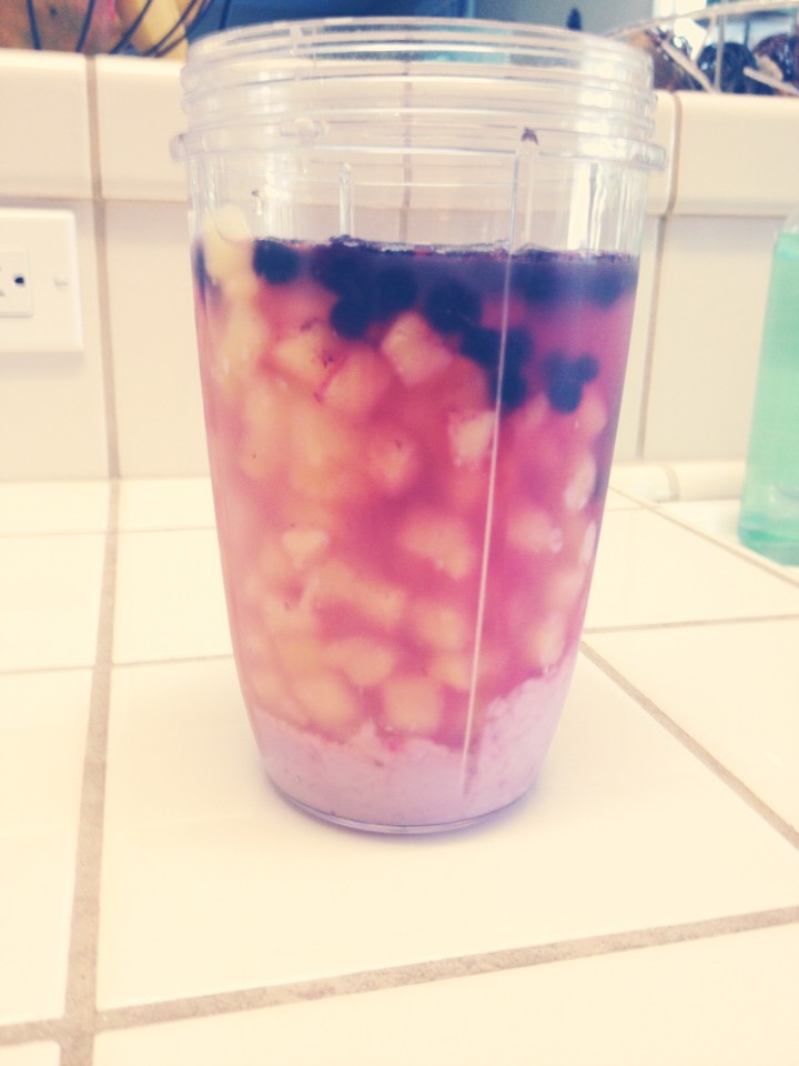 Blend it all together until there are no chunks left.
ENJOY!!!🎀