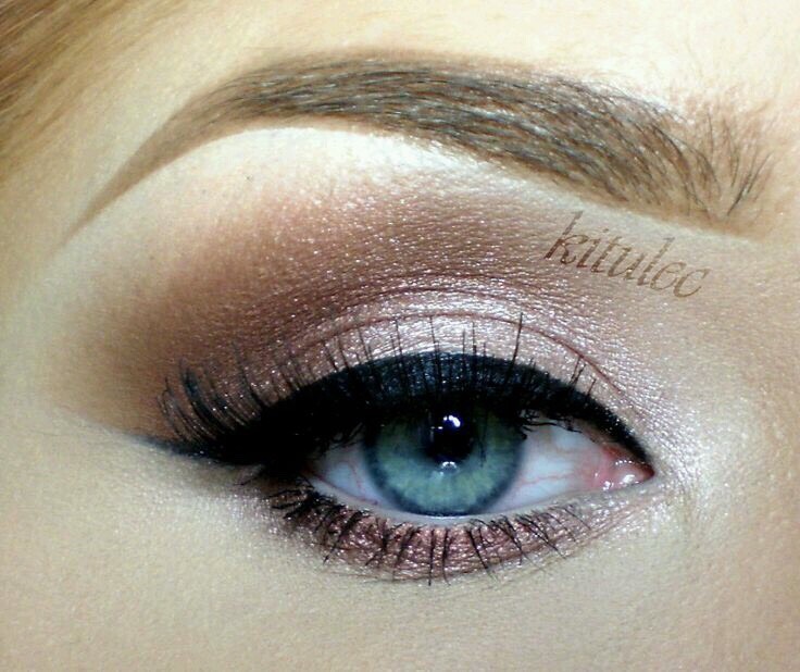 Beautiful Pink With Brown Smokey Eye Shadow Looks