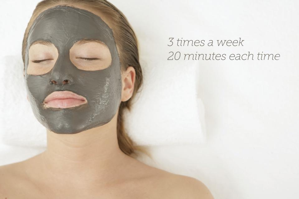 I started off with 1 time a week just to test how my face would react and I was fine. Now I use this mask about 3 times a week and let it sit for 20 minutes each time.