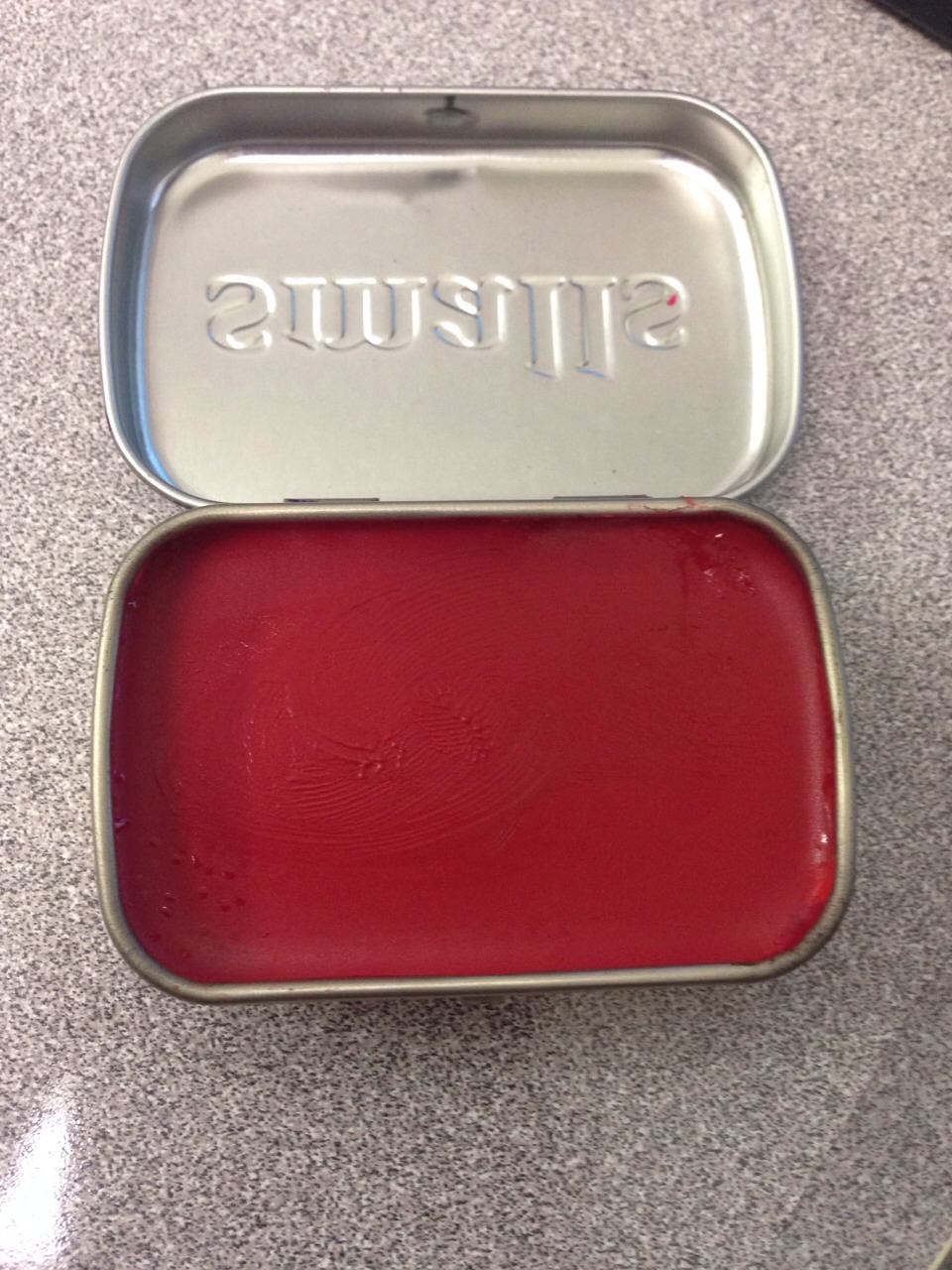 Repurpose an altoids tin as your lip balm container