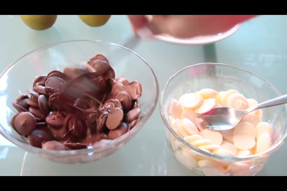 Melt candy discs