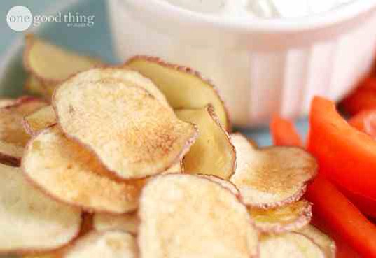 🔥✨How To Make Microwave Potato Chips & How To Make Sour Cream Onion Dip✨🔥👌😋