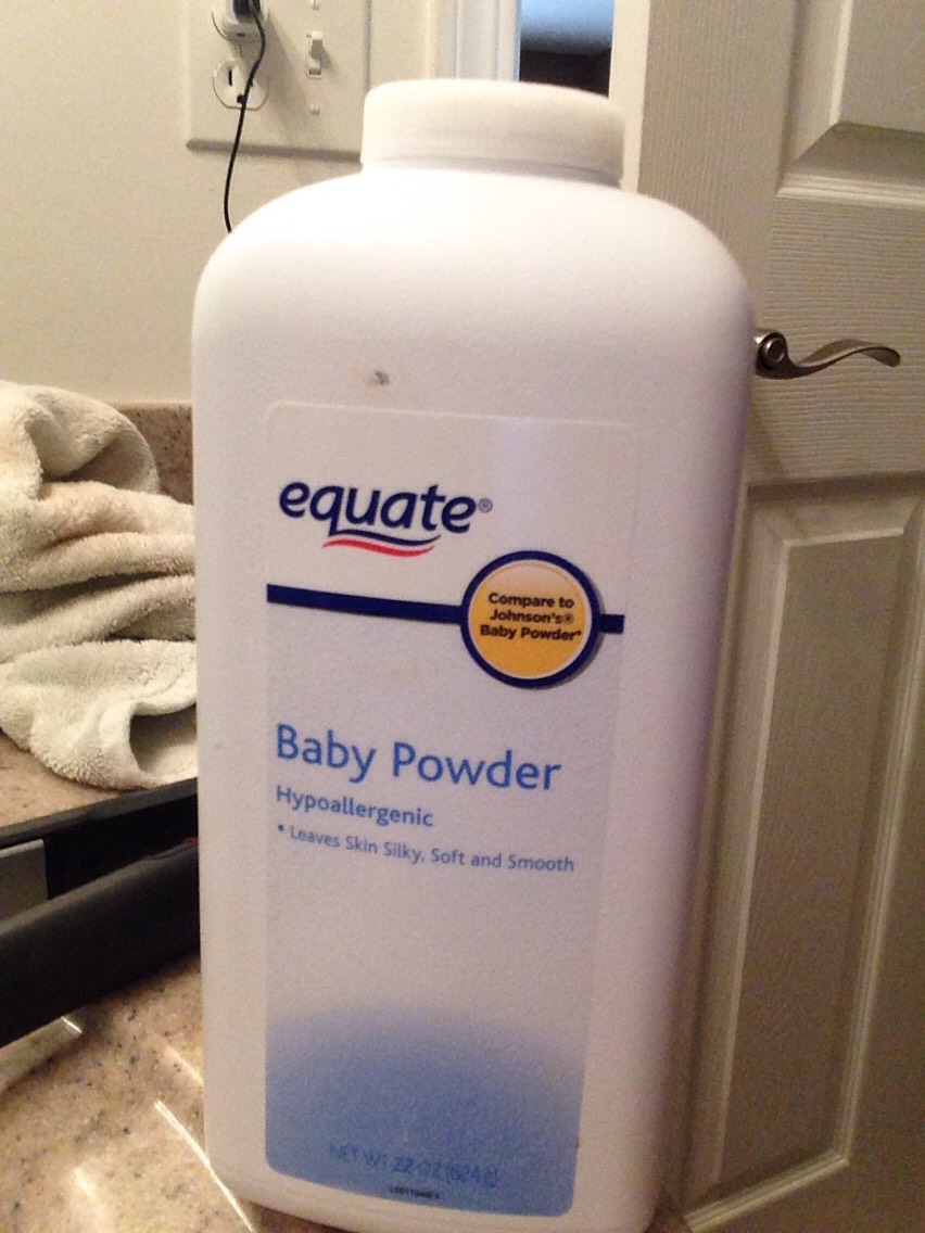 I've tried different setting powders, but I experimented with baby powder as a translucent powered, and it's amazing!! 
It's not as heavy as a regular powder. 
Plus it's hypoallergenic!! I use the off brand because it came in this huge container! So cool!! 
Next page---👉