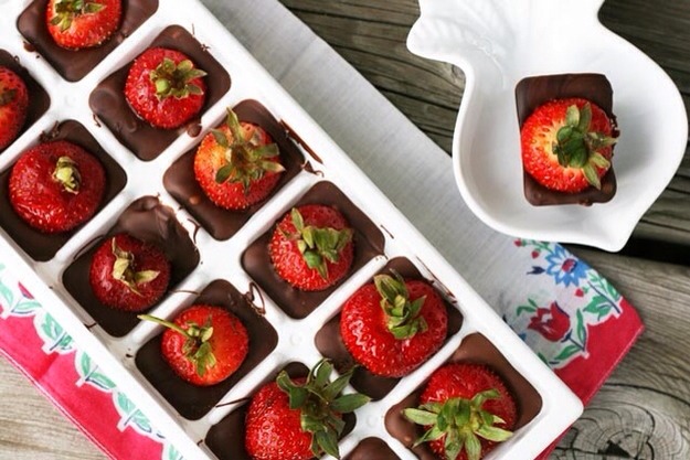 4. Make chocolate-covered strawberries.

For the one you love or just for yourself. 

