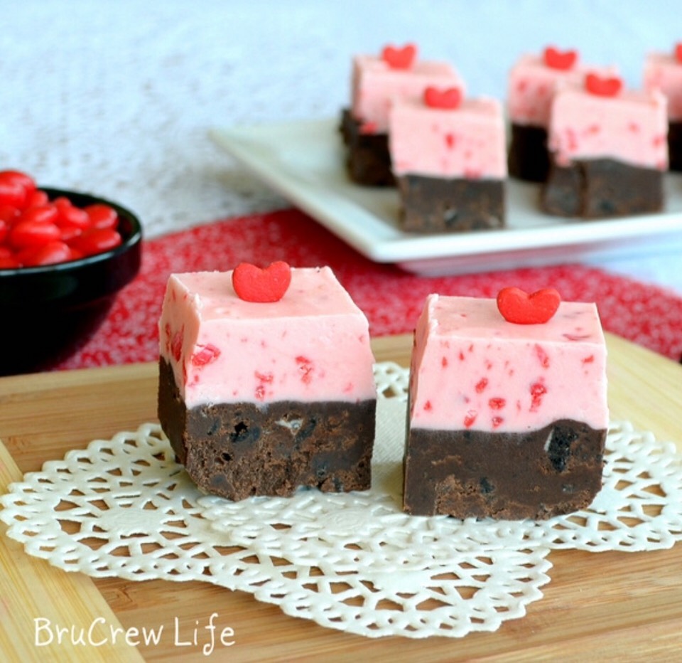 Valentine's Day Red Hot Oreo Fudge Recipe ❤️ #tipit