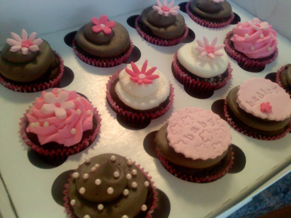 Pretty And Unique Cupcakes 