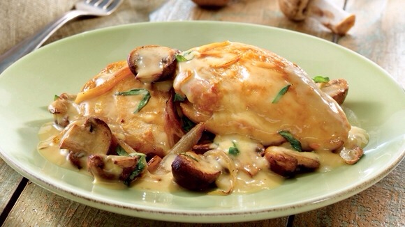 Chicken With White Wine & Cream Sauce

