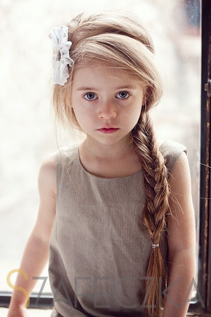 20 Pretty Hair Styles for Your Little Girl