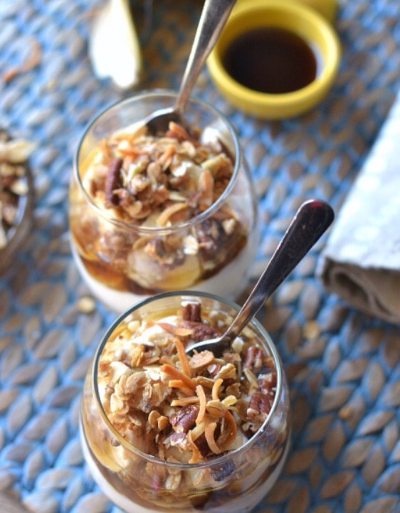 Banana maple yogurt parfait