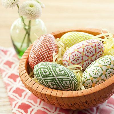 Dressed Up Wooden Eggs

Transform wooden eggs into charming Easter gifts or special decorations you can display for years to come—no dye required!