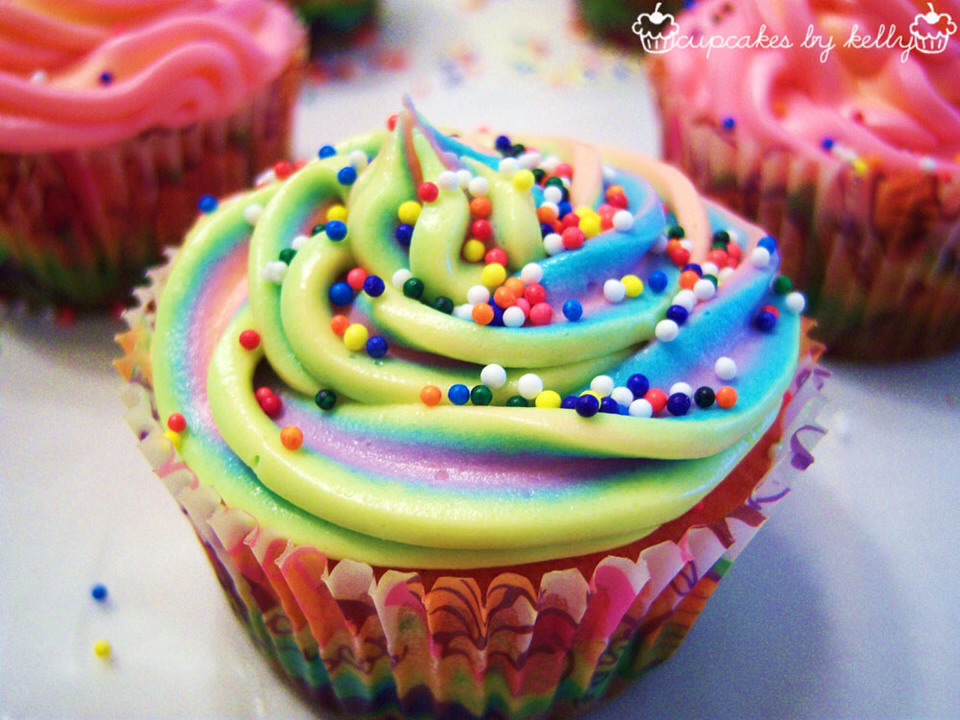 Pretty And Unique Cupcakes 