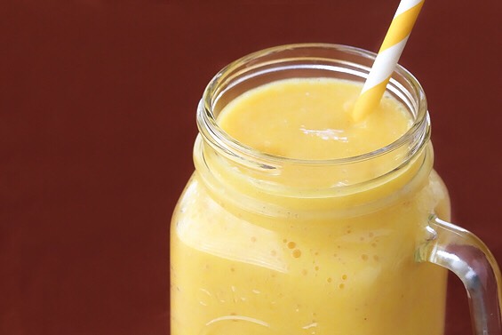 Paradise Smoothies (good for skin)

You'll need to put in the blinder:

-2 cup of mango
-2 cup of strawberries
-Some ice cube
-A little of water