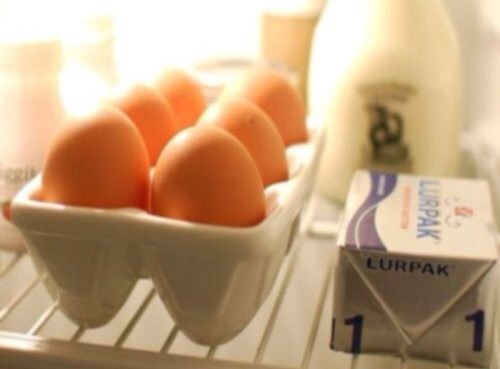 Store eggs in the middle shelf of the fridge to make them last 3-4 weeks past the sell by date.