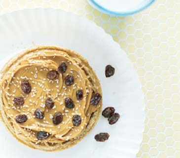 Peanut Butter Waffle
Instead of dousing a whole-grain or bran toaster waffle in syrup, cut the sugar and boost the protein and fiber by spreading it with 2 tablespoons of peanut butter. You can also sprinkle on 1 tablespoon of raisins, sesame seeds, or extra peanuts for even more fiber