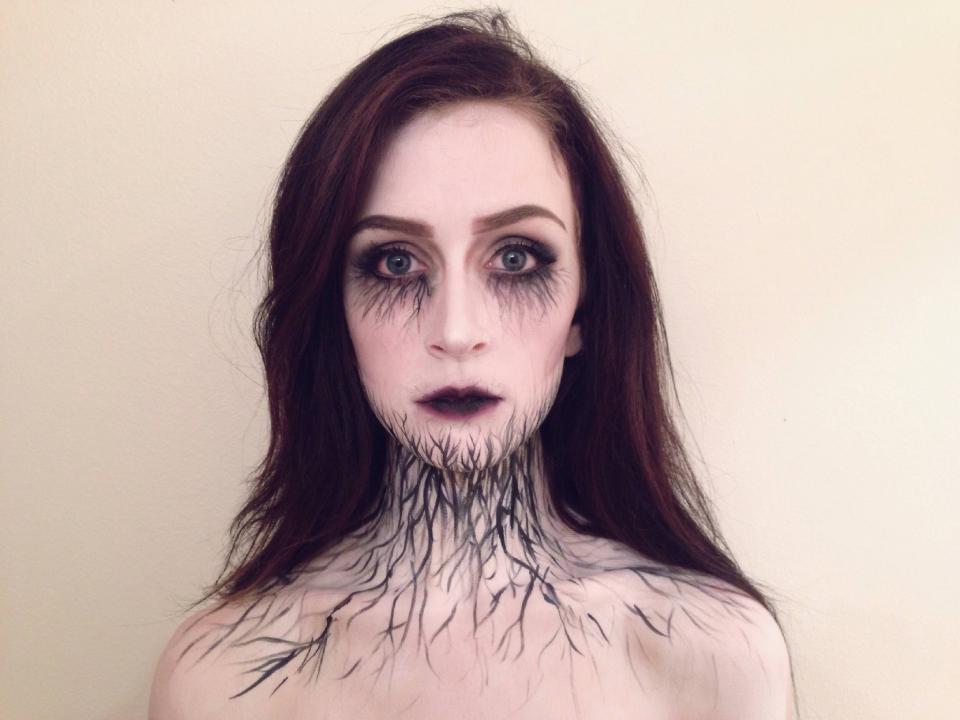 20 Creepy But Cool Halloween Makeup Ideas! #Halloweentip