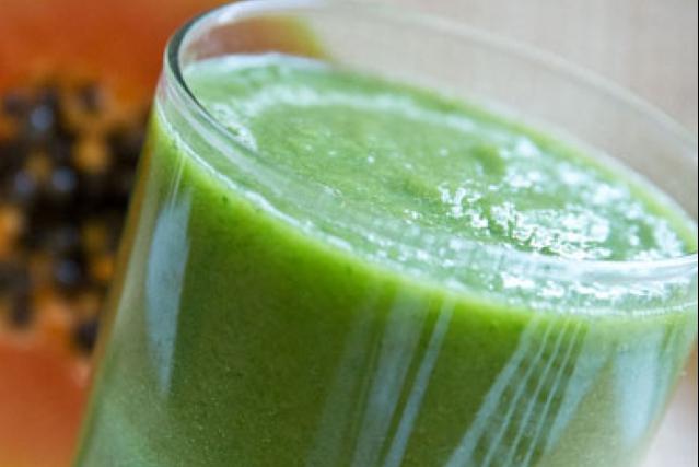 4. VITAMIN COCKTAIL!!!
Get your daily dose of essential nutrients with this Dr. Oz-approved blend. If you feel like you are not getting enough vitamins from your diet, this foolproof cocktail packs a powerful antioxidant punch and helps you absorb nutrients from your diet.