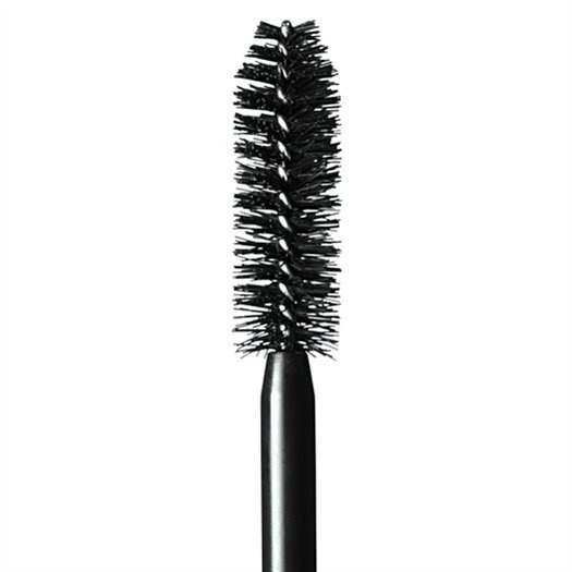 3. If there is any excess flaky skin on or around your lips, gently rub them using a  clean mascara wand, exfoliating the lips and again plumping the lips. (These are amazing, make sure you keep your left over mascara wands and clean them after finishing your mascara.) 💋