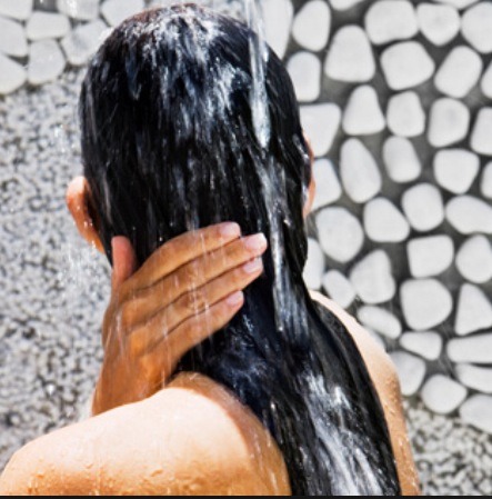 7. Finish with a cold water rinse.
“Cold water will shut the cuticle tight, sealing the shingle-like outer layer, which will cause it to reflect the most light and give off the most shine,” says White.