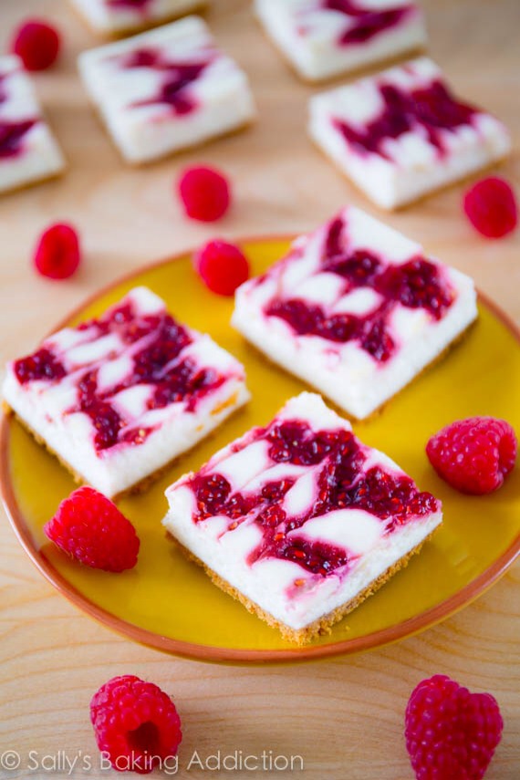 🍓Raspberry Swirl Cheesecake Bars! Great Snack!🍓