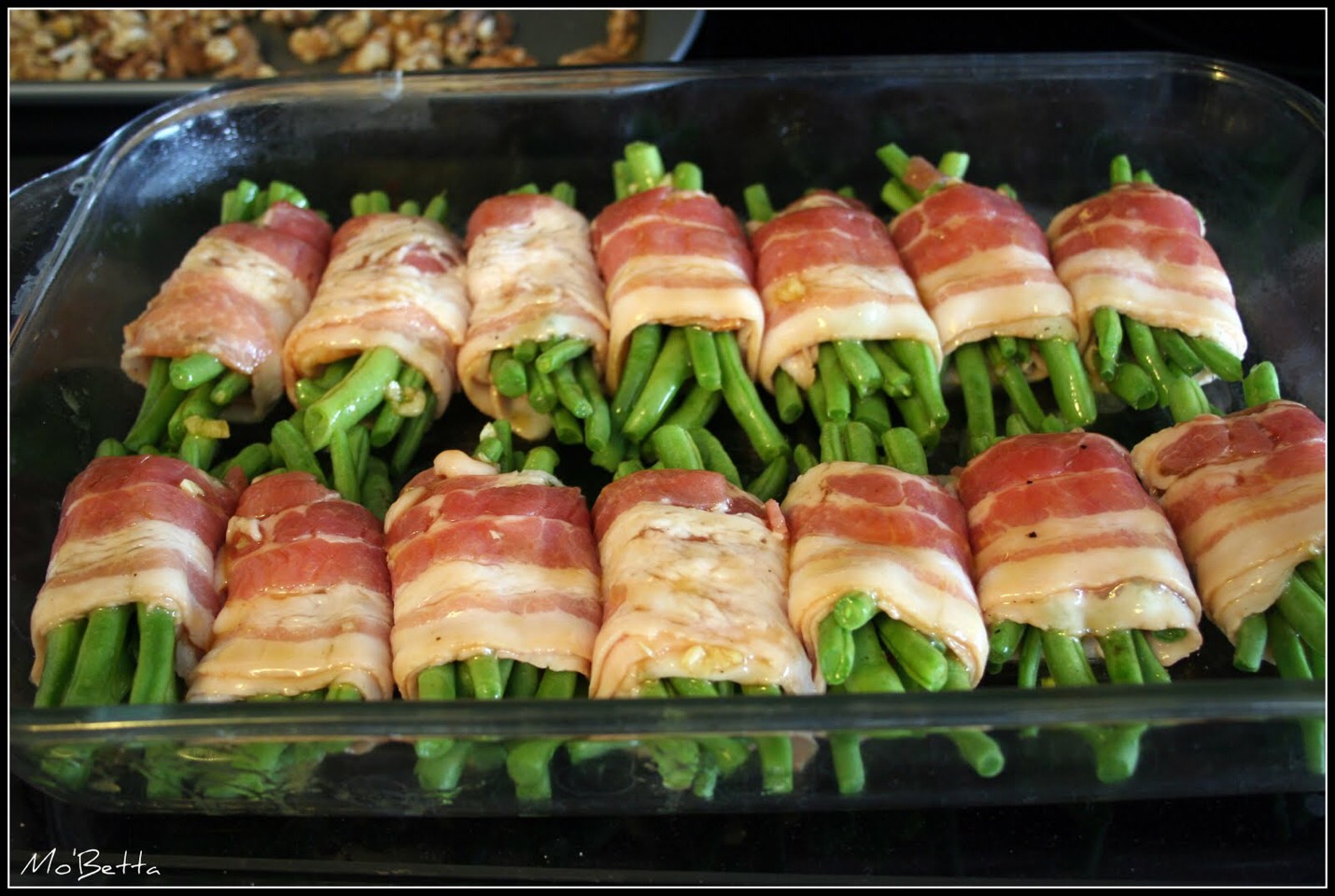 Green beans wrapped in bacon