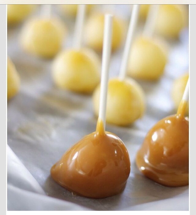 Mini Carmel Apples 
