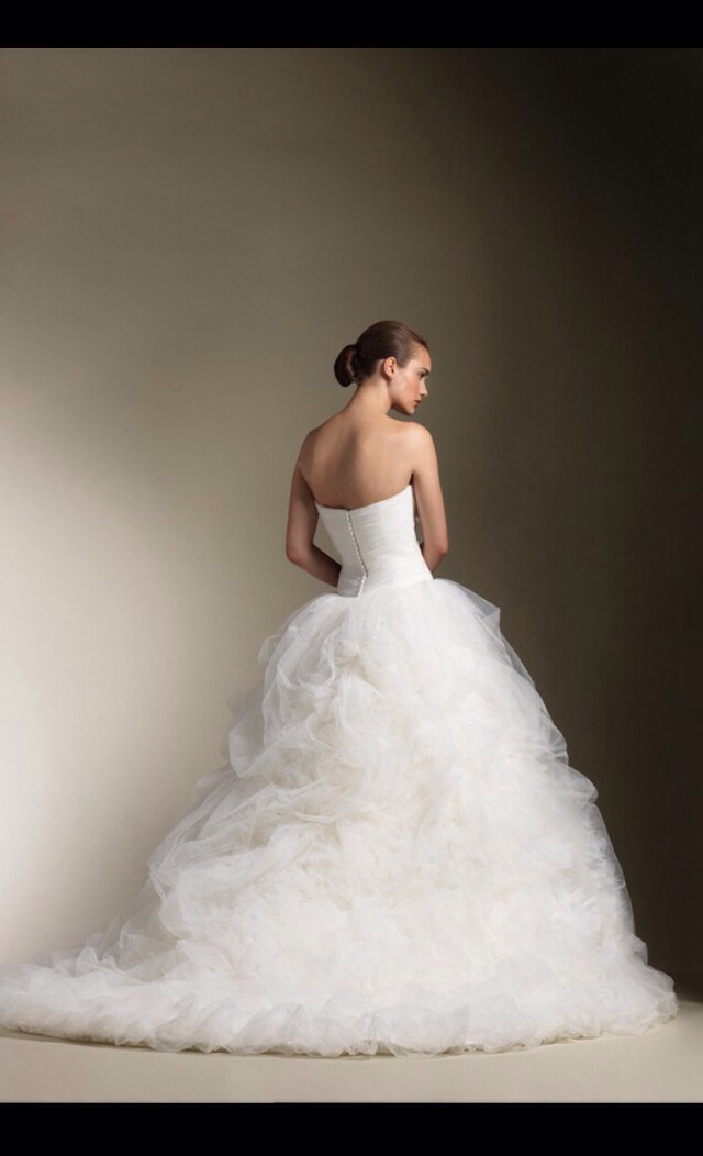 Beautiful Wedding Dresses UNDER $500! π #tipit