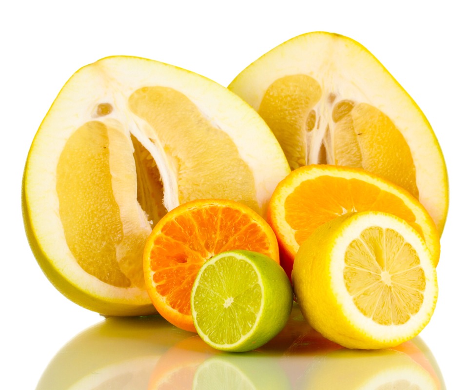 Antioxidant Love

Lemon provides a huge dose of the free radical fighting antioxidant vitamin C, which helps keep skin even-toned and wrinkle-free
